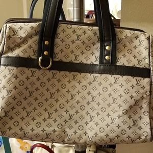 🌼Authentic 🌼Louis Vuitton Josephine Gm🌈 handbag